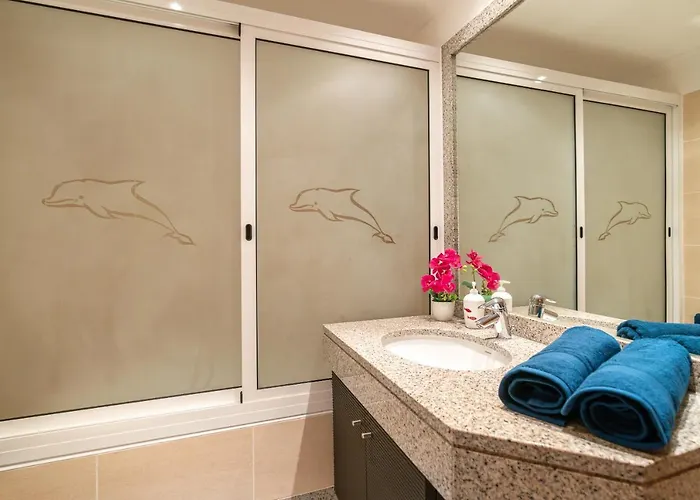 Katerina's Place - *